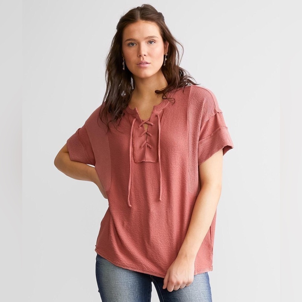 BKE Lace-Up Short Sleeve Top in Rose waffle knit blouse medium casual date night